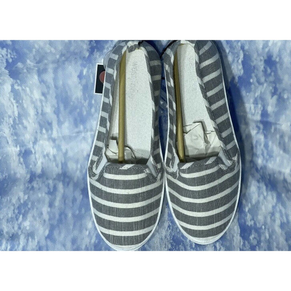 West Loop Women's Slip On Shoes Walking Shoes Size S 5/6 Memory Foam Grey White - Picture 1 of 6